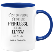 quotedazur - Mug Prénom Elyssa Compliqué D'Être Une Princesse Et Une Elyssa Mais Ca Va Je Gère - Cadeau Humour Prénom - Idée Cadeau  Saint Valentin - Tasse Prénom Elyssa - Idéal Pour Noël