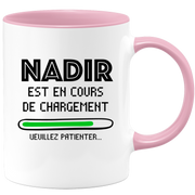 quotedazur - Mug Nadir Est En Cours De Chargement Veuillez Patienter - Cadeau Nadir Prénom Homme Personnalisé - Cadeau Annniversaire Noël Adolescent Collègue