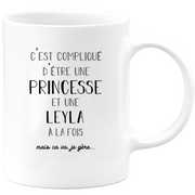 quotedazur - Mug Prénom Leyla Compliqué D'Être Une Princesse Et Une Leyla Mais Ca Va Je Gère - Cadeau Humour Prénom - Idée Cadeau  Saint Valentin - Tasse Prénom Leyla - Idéal Pour Noël