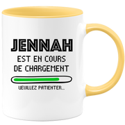 quotedazur - Mug Jennah Est En Cours De Chargement Veuillez Patienter - Cadeau Jennah Prénom Femme Personnalisé - Cadeau Annniversaire Noël Adolescent Collègue