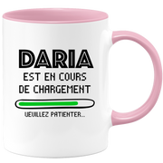 quotedazur - Mug Daria Est En Cours De Chargement Veuillez Patienter - Cadeau Daria Prénom Femme Personnalisé - Cadeau Annniversaire Noël Adolescent Collègue