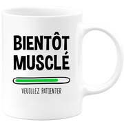 quotedazur - Mug Bientot Musclé - Tasse A Cafe Idée Cadeau Rigolo Original Humoristique Fun À Message Pour Femme Et Homme - Musculation - Pour Ado Meilleure Amie Beau Frère Départ Collègue Noel