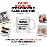 quotedazur - Mug Je Suis Une Maman Victoriavilloise Voleuse De Bisous - Cadeau Pour Victoriavilloise - Cadeau Personnalisé Pour Femme - Cadeau Original Pour Anniversaire, Noël, Future Maman Naissance