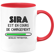 quotedazur - Mug Sira Est En Cours De Chargement Veuillez Patienter - Cadeau Sira Prénom Femme Personnalisé - Cadeau Annniversaire Noël Adolescent Collègue