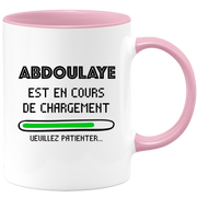 quotedazur - Mug Abdoulaye Est En Cours De Chargement Veuillez Patienter - Cadeau Abdoulaye Prénom Homme Personnalisé - Cadeau Annniversaire Noël Adolescent Collègue