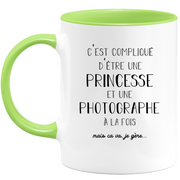 quotedazur - Mug Princesse Et Photographe A La Fois Mais Je Gère - Tasse Cadeau Femme Travail Fête Des Mères Anniversaire - Cadeau Départ ou Noël Pour Une Photographe