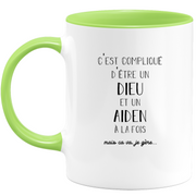 quotedazur - Mug Compliqué D'Être Un Dieu Et Un Aiden Mais Ça Va Je Gère - Cadeau Humour Prénom - Idée Cadeau Famille Saint Valentin - Tasse Prénom Aiden