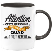 quotedazur - Mug Cette Personne Peut Parler De Quad À Tout Moment - Cadeau Humour Sport - Idée Cadeau Original     - Tasse Quad - Anniversaire Ou Noël