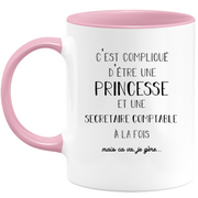 quotedazur - Mug Princesse Et Secretaire comptable A La Fois Mais Je Gère - Tasse Cadeau Femme Travail Fête Des Mères Anniversaire - Cadeau Départ ou Noël Pour Une Secretaire comptable