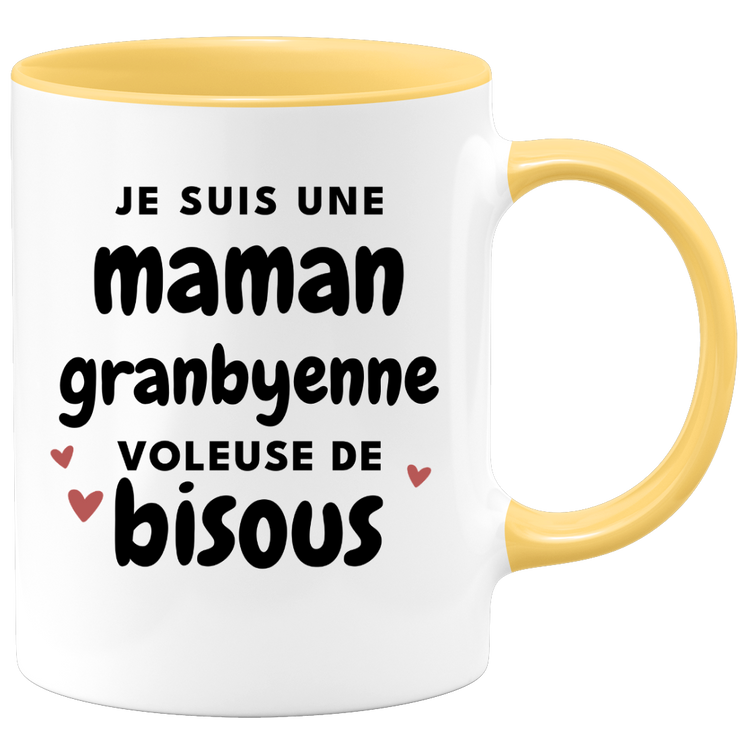 quotedazur - Mug Je Suis Une Maman Granbyenne Voleuse De Bisous - Cadeau Pour Granbyenne - Cadeau Personnalisé Pour Femme - Cadeau Original Pour Anniversaire, Noël, Future Maman Naissance