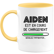 quotedazur - Mug Aiden Est En Cours De Chargement Veuillez Patienter - Cadeau Aiden Prénom Homme Personnalisé - Cadeau Annniversaire Noël Adolescent Collègue