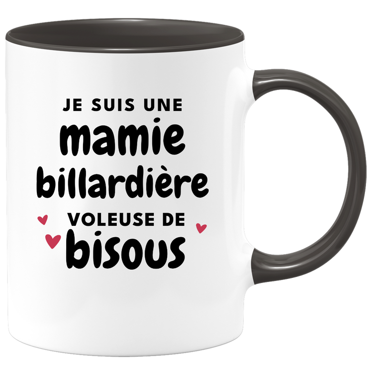 quotedazur - Mug Je Suis Une Mamie Billardière Voleuse De Bisous - Cadeau Fête Des Grand Mères Original - Idée Cadeau Pour Anniversaire Mémé Billard - Cadeau Future Mamy Naissance