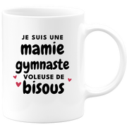 quotedazur - Mug Je Suis Une Mamie Gymnaste Voleuse De Bisous - Cadeau Fête Des Grand Mères Original - Idée Cadeau Pour Anniversaire Mémé Gymnastique - Cadeau Future Mamy Naissance