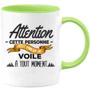 quotedazur - Mug Cette Personne Peut Parler De Voile À Tout Moment - Cadeau Humour Sport - Idée Cadeau Original     - Tasse Voile - Anniversaire Ou Noël