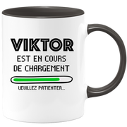 quotedazur - Mug Viktor Est En Cours De Chargement Veuillez Patienter - Cadeau Viktor Prénom Homme Personnalisé - Cadeau Annniversaire Noël Adolescent Collègue