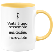 quotedazur - Mug Voilà À Quoi Ressemble Une Cousine Incroyable - Cadeau Pour Cousine - Cadeau Personnalisé Pour Femme - Cadeau Original Anniversaire Ou Noël