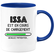 quotedazur - Mug Issa Est En Cours De Chargement Veuillez Patienter - Cadeau Issa Prénom Homme Personnalisé - Cadeau Annniversaire Noël Adolescent Collègue