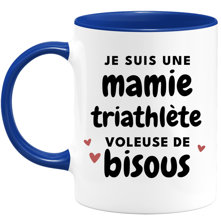 quotedazur - Mug Je Suis Une Mamie Triathlète Voleuse De Bisous - Cade